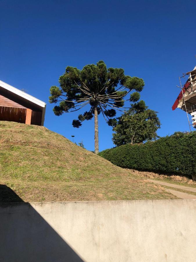 Casa Aconchegante Na Montanha Apartment Campos do Jordao Exterior photo